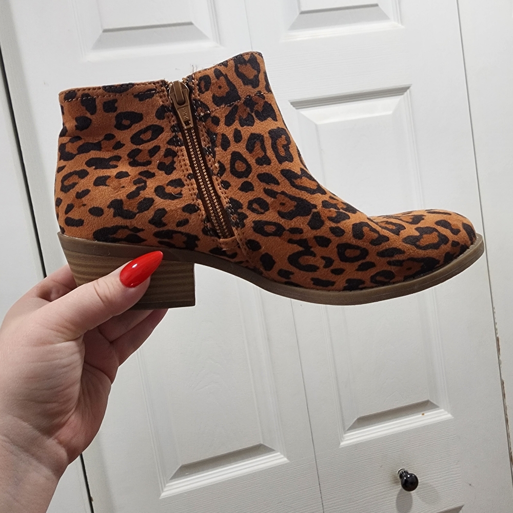 Leopard Print Ankle Boots - Women's Zip Bootie